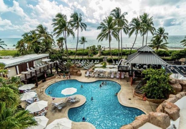 Alexander 1211 Beachfront Condo With Direct Beach Access, 2 Pools, Sauna, Gym Маямі-Біч Екстер'єр фото